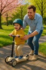 Baby2Go Racer Sarı Işıklı 3 Tekerlekli Çocuk Scooter